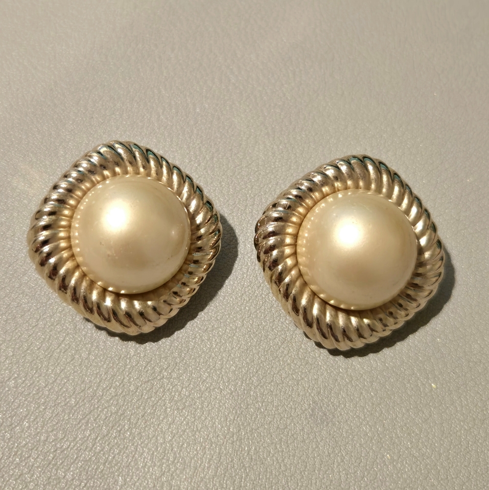 Vintage Stamped Signed Panetta Pearl Gold Clip On Earrings